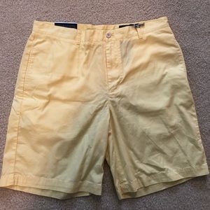 NWT Vineyard Vines Yellow Club Shorts (36” Waist)